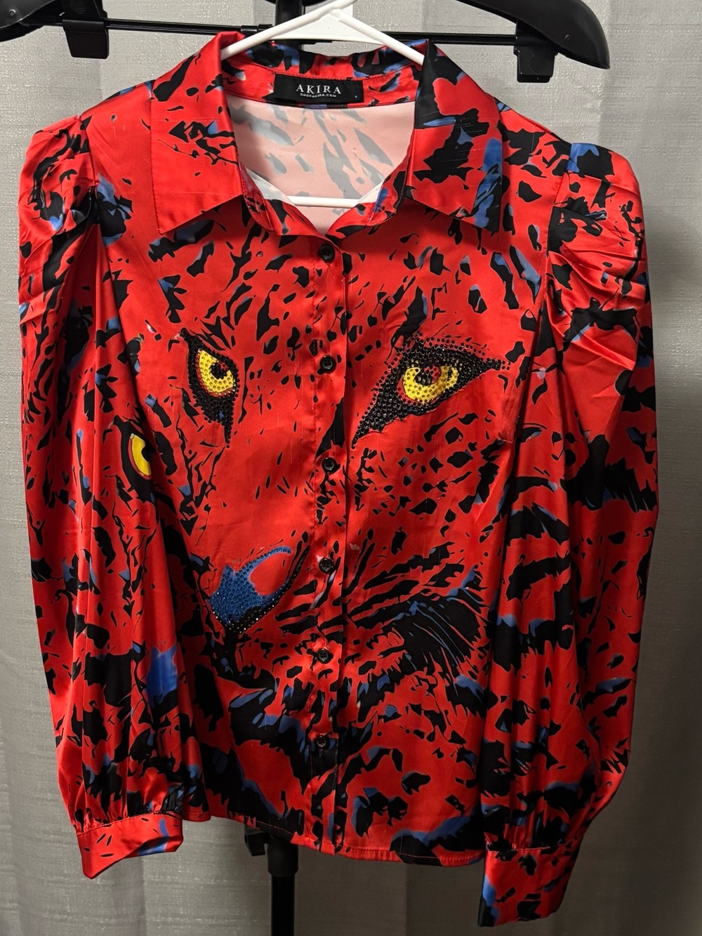 AKIRA Red Rhinestone Tiger Graphic Button-Down Blouse 🔥 Size Small